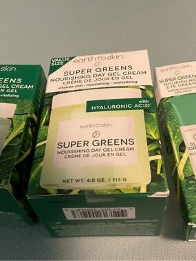 Earth to Skin Set Super Greens Day Gel Cream Night cream and Eye Cream New